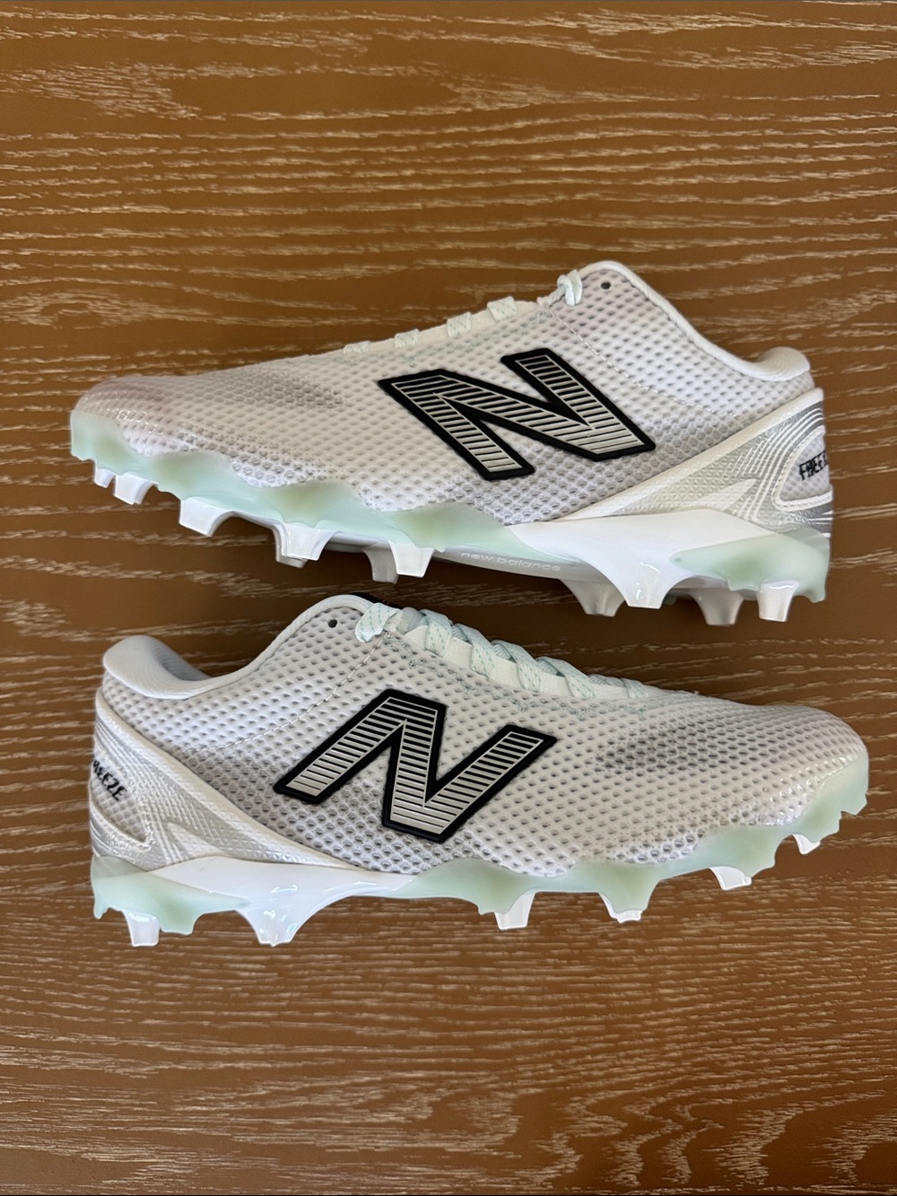New Balance- FreezeLX v5 Low Lacrosse Cleats - sz. 8.5 NIB